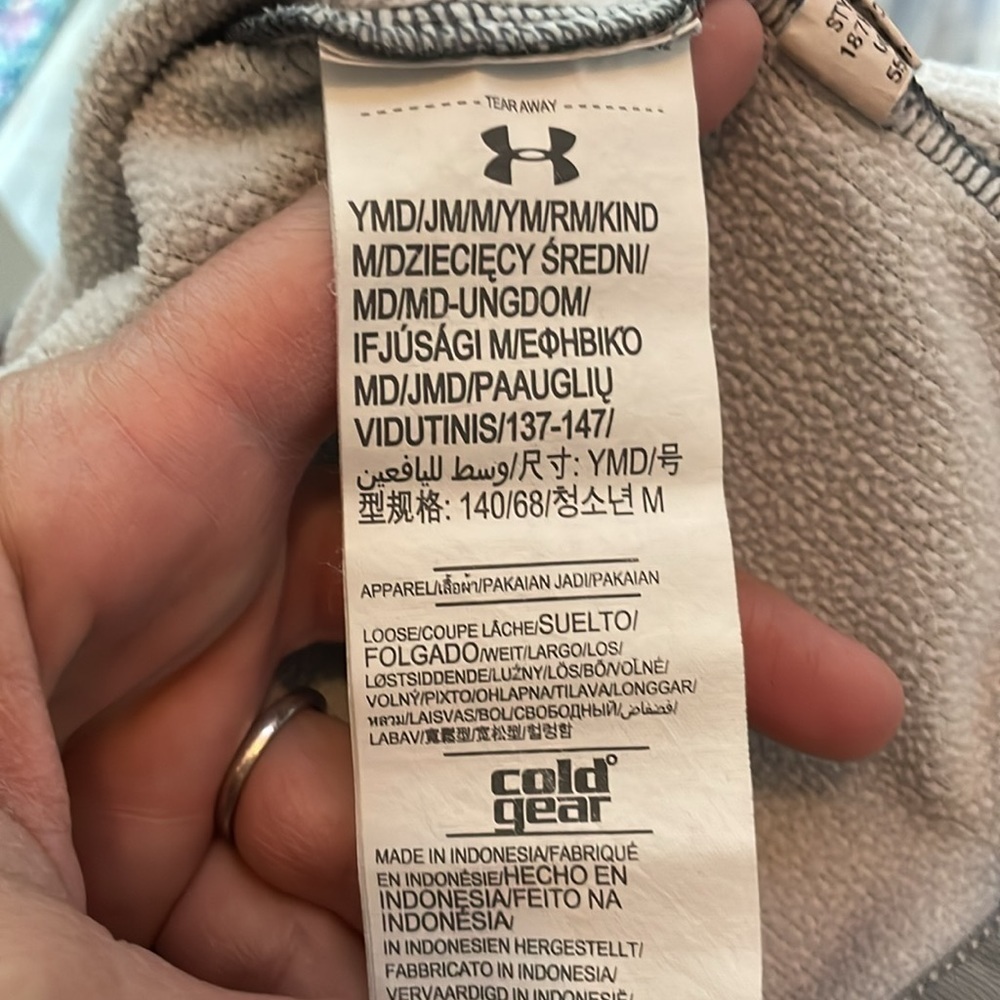 Under Armour Yellowstone hoodie, YM 10-12 - Picture 5 of 6